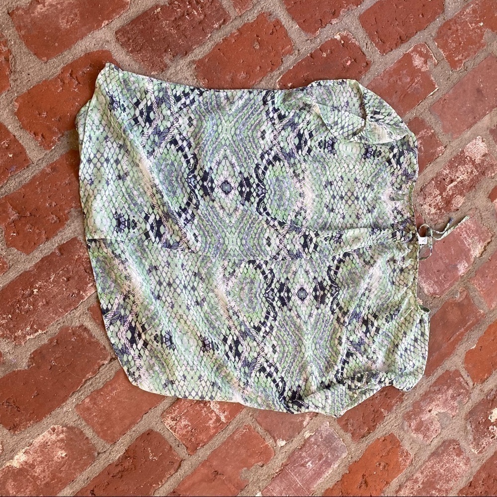 CAbi #746 Darby Sheer snakeskin Size large top - Picture 6 of 8